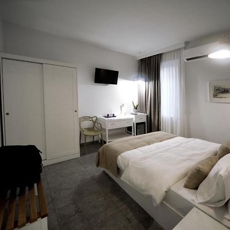 Konak Rooms L Skanderbeg Square Tirana Buitenkant foto