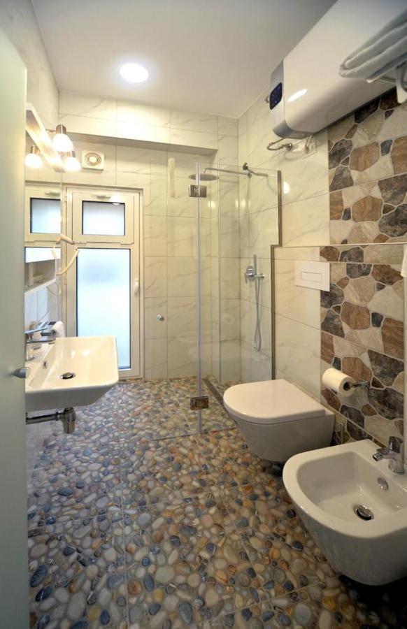 Konak Rooms L Skanderbeg Square Tirana Buitenkant foto